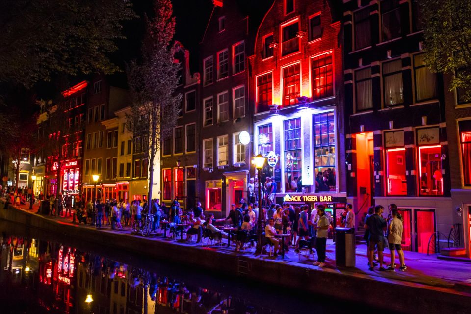 Amsterdam Red Light District: Walking Tour With Audio Guide - Key Points
