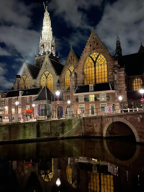 Amsterdam's Ghostly Experiences Group Tour - Key Points