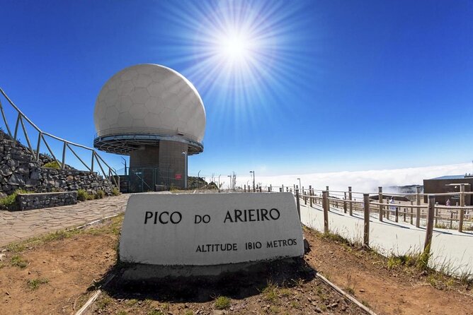 Arieiro Peak, Santo Da Serra and Cristo Rei 4x4 Experience - Key Points