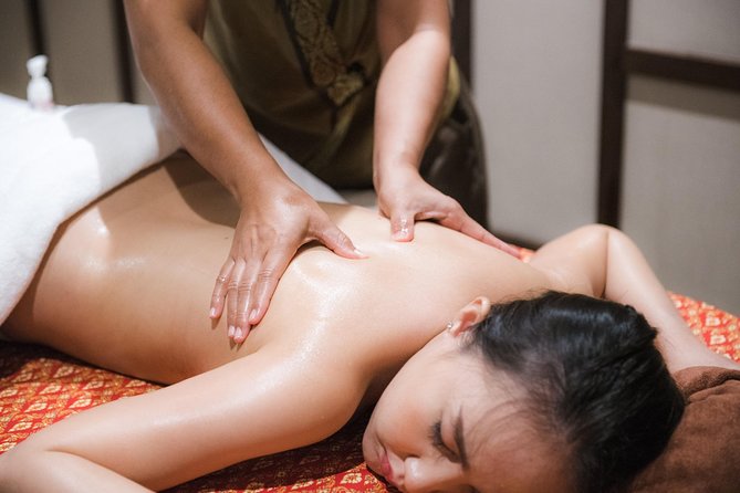 Aroma Oil Massage (2hours) - Key Points