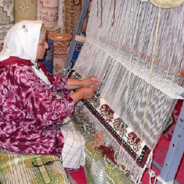 Artistic Tours and Workshops in the Heart of Traditional Fes - Key Points