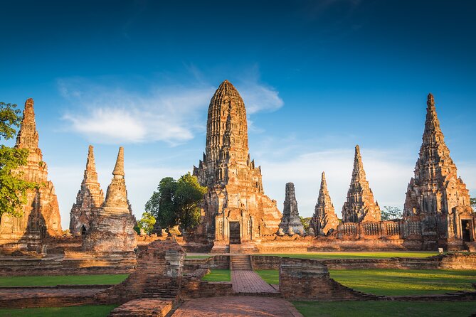 Ayutthaya Historic Park Group Tour From Bangkok - Key Points