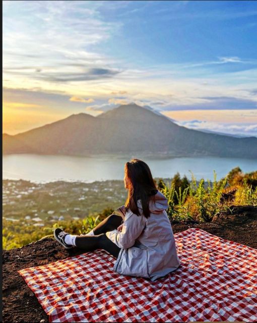 Bali: Mount Batur Sunrise Hike With Breakfast & Hot Springs - Key Points