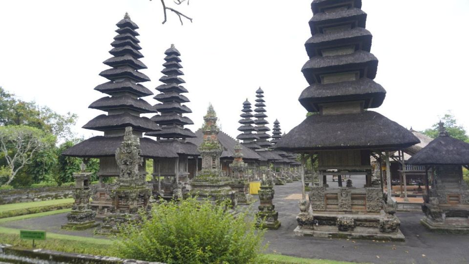 Bali Private Tour Best Waterfall With Tanah Lot Temple - Key Points