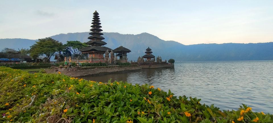 Bali: Ulun Danu Beratan Temple With Leke Leke Waterfall - Key Points