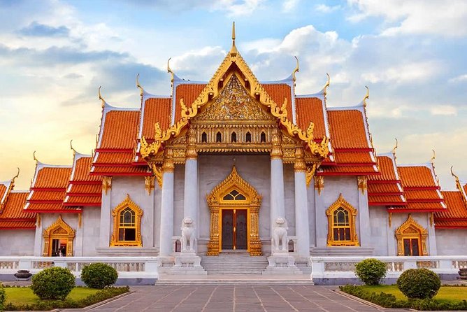 Bangkok City and Temple Tours With Gems Gallery - Tour Itinerary