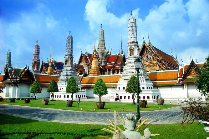 Bangkok City and Temples Tour With Grand Palace Admission - Key Points