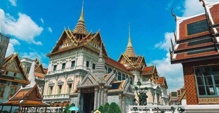 Bangkok: Grand Palace,Wat Pho,Wat Arun Walking Tour - Key Points