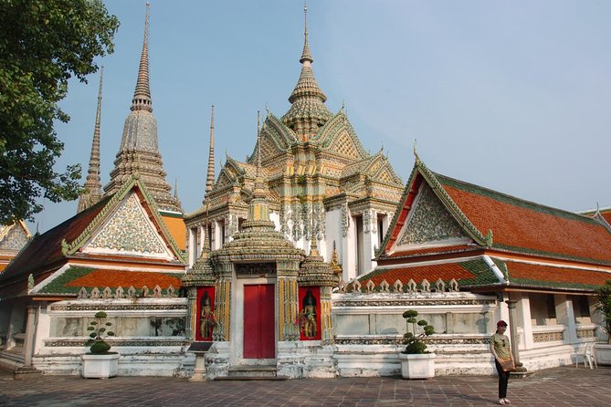 Bangkok Temples Half Day Small Group Tour - Key Points
