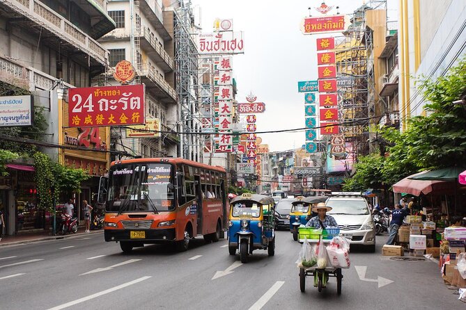 Bangkok Tuk-Tuk Tour by Night With Chinatown Street Food - Key Points