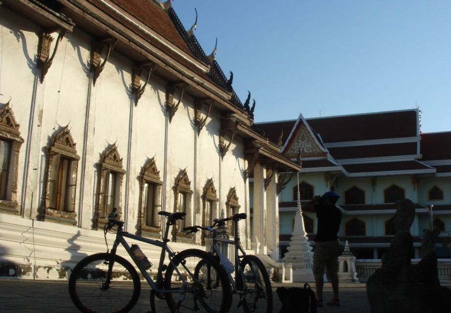 Bangkok's Temple & River of Kings Experience With a Local - Key Points