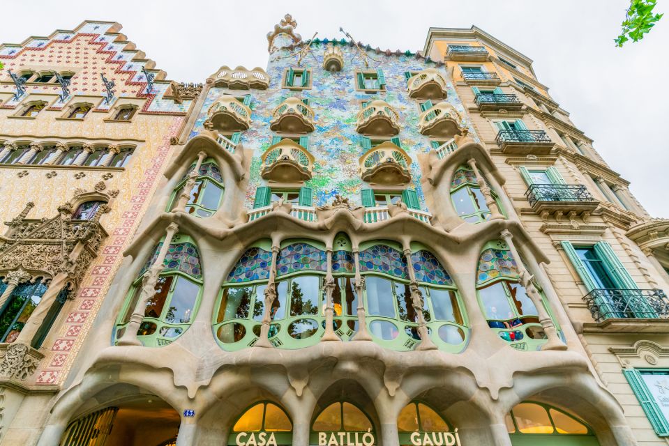 Barcelona: Casa Batlló Entry With Self-Audioguide Tour - Key Points