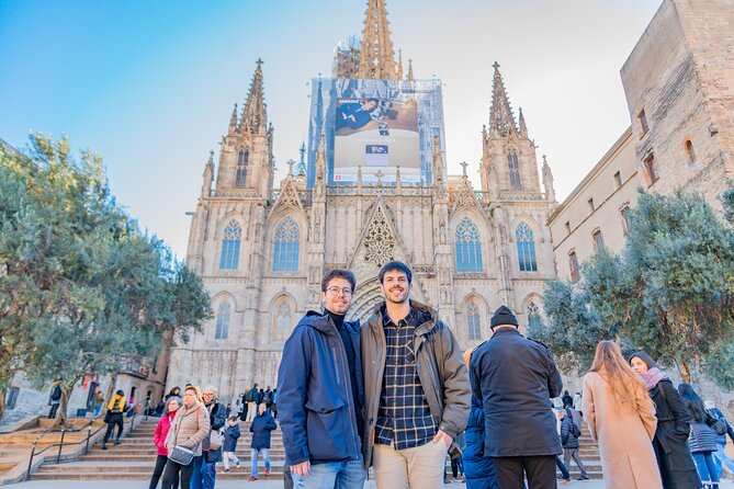 Barcelona: Professional Photoshoot at Gothic Quarter - Photoshoot Packages and Pricing