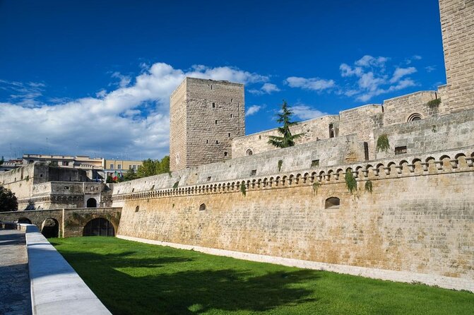 Bari Rickshaw Tour With Museum Visits - Key Points