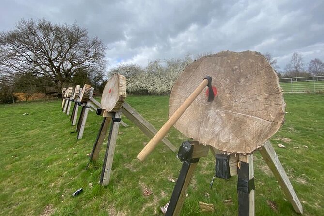 Bedfordshire Axe-Throwing Small-Group Session With Instructor  - Northampton - Key Points
