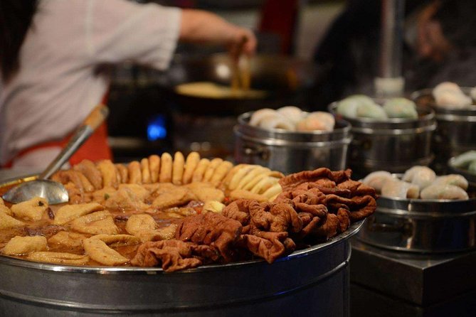 Beijing Local Street Food Tour: Chicken Feet, Bamboo Worms - Key Points