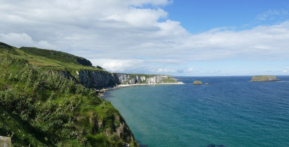 Belfast & Giant's Causeway: 2-Day Rail Tour From Dublin - Key Points