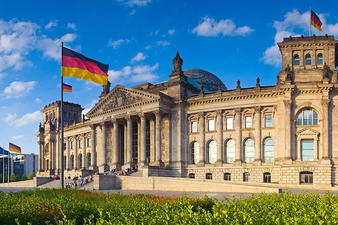 Berlin Private Transfer From Berlin City Centre to Berlin Brandenburg Airport - Key Points