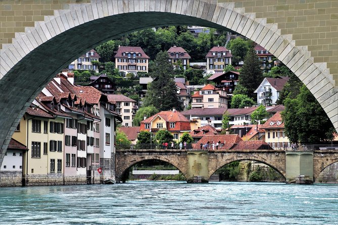 Bern Private Walking Tour With Professional Guide - Key Points
