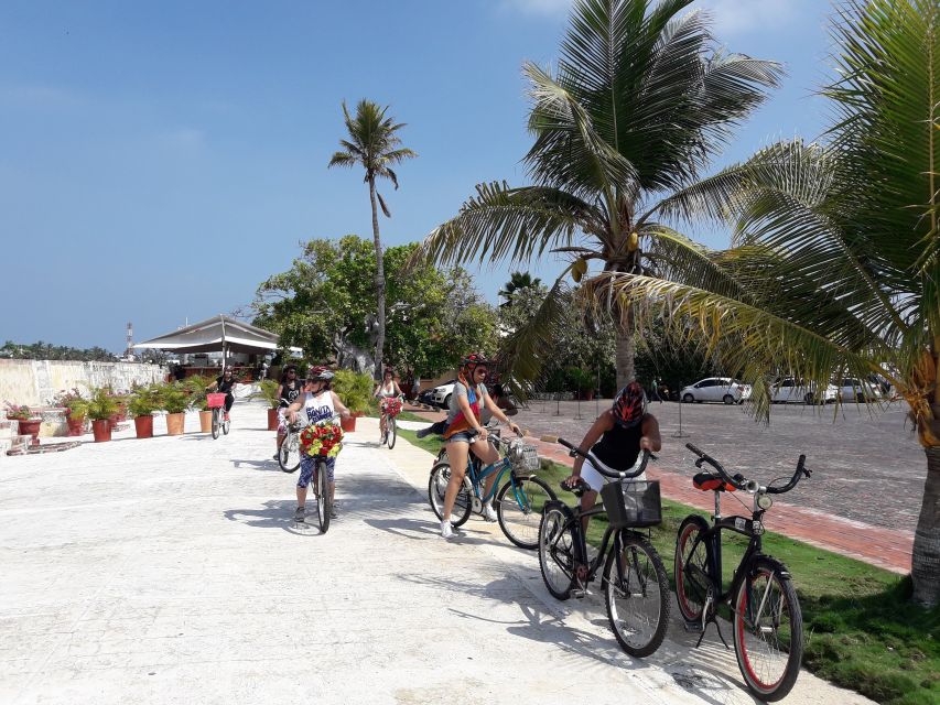 Bike Tour Through the Historic Center of Cartagena - Key Points