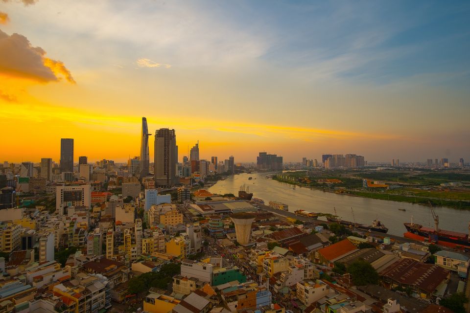 Bitexco Financial Tower: Saigon Sky Deck - Fast Track Ticket - Key Points