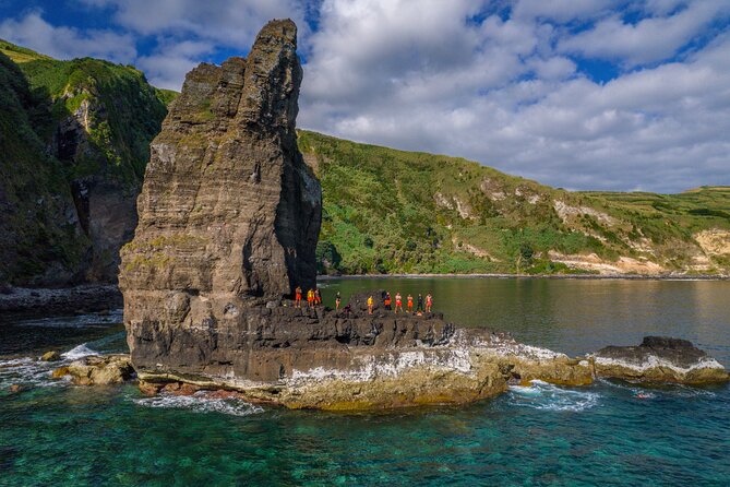 Boat Tour: Cave Tour on The North Coast - Tour Highlights