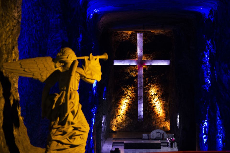 Bogotá: Salt Cathedral Private Tour With Entry Ticket - Key Points