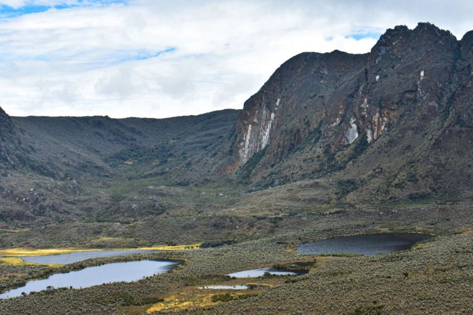 Bogotá: Sumapaz National Park Hike Tour With Lunch - Key Points