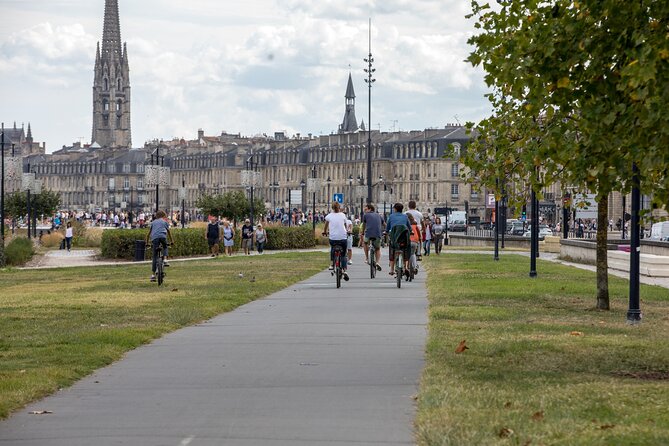 Bordeaux's Iconic Landmarks: A Private Bike Tour - Itinerary Highlights