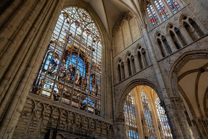 Brussels Highlight Tour With a Real Belgian Guide - Key Points