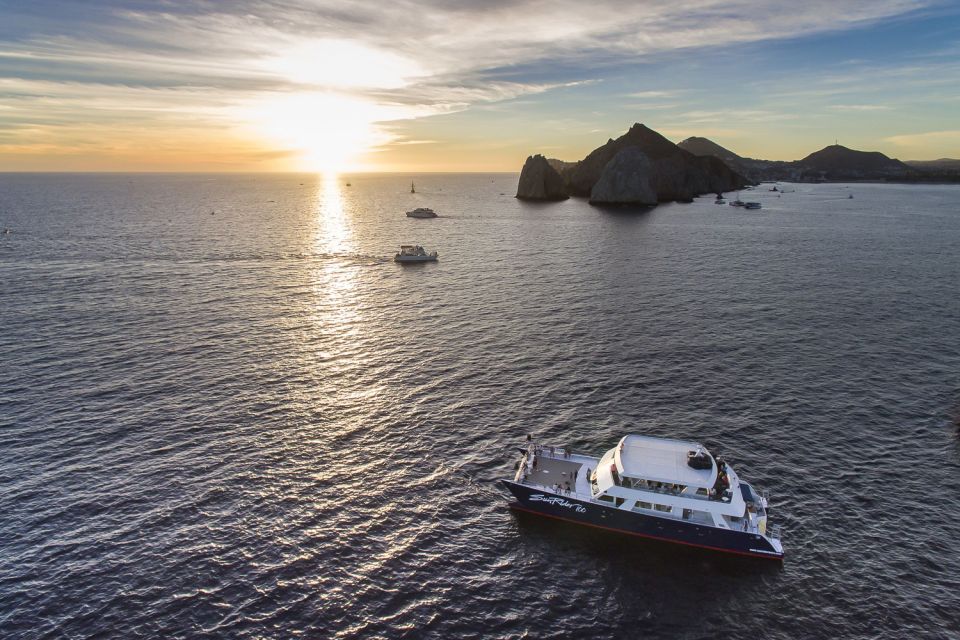 Cabo San Lucas: Sunset Dinner Cruise - Key Points