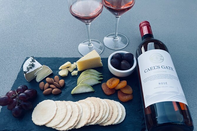 Cael's Gate Wine and Cheese Tasting in Broke - Key Points