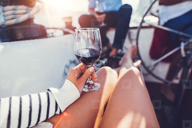 Cafe Marina – Wine Tasting on a Boat