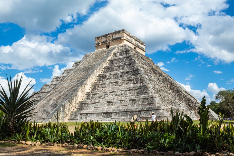 Cancun: Chichen Itza & Cenote Tour With Entry Fees and Lunch - Key Points