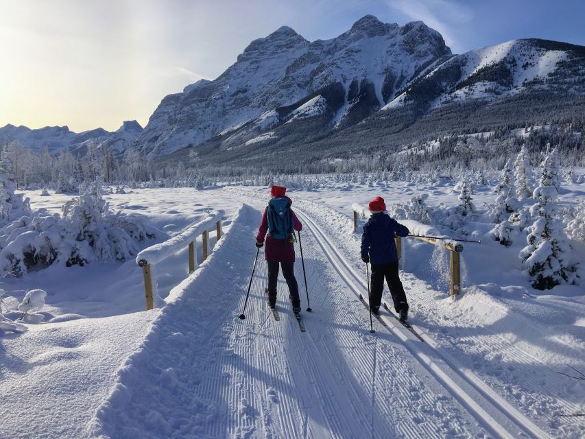 Canmore: Downtown Sightseeing Smartphone Audio Walking Tour - Key Points