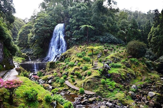 Canyoning in the Ribeira Dos CaldeirōEs Natural Park - Key Points