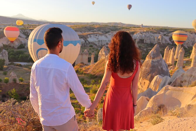 Cappadocia Red Tour With Lunch & Entrance Fees - Key Points