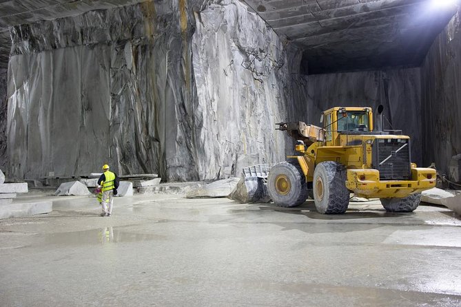 Carrara Marble Quarries Tour by Land Rover - Key Points