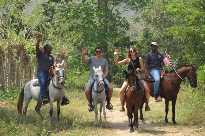 Cartagena Countryside Horseback Riding Tour - Key Points