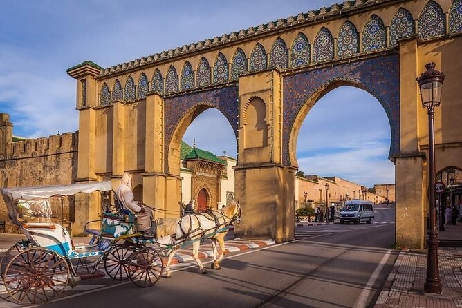 Casablanca Transfer From Fes to via Meknes and Rabat - Traveler Experience Highlights