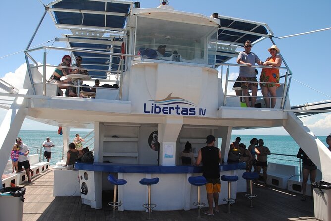 Catamaran Boat Tour in Búzios - Tour Details