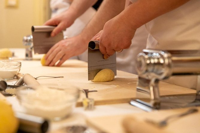 Cesarine: Private Pasta Class at Locals Home in Messina - Key Points