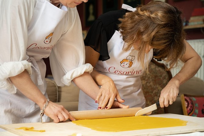 Cesarine: Small Group Tortellini Class at Locals Home in Bologna - Key Points