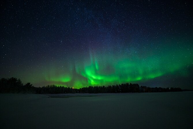 Chasing the Magic Northern Lights in Rovaniemi in a Small Group - Northern Lights Wilderness Adventure