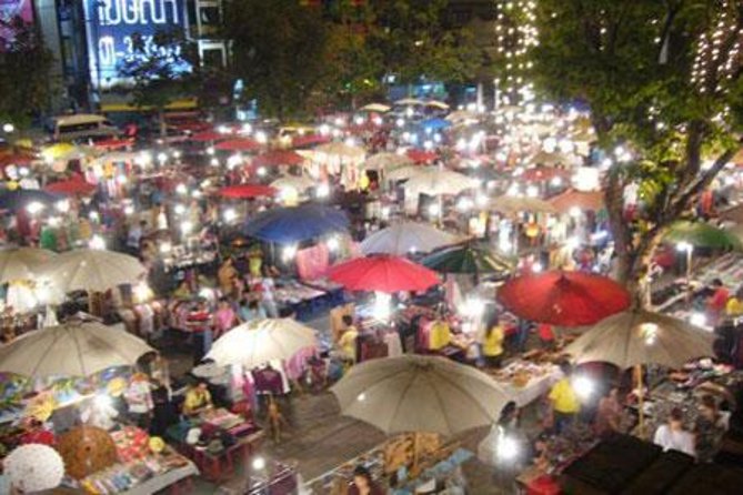 Chiang Mai Temples and Market Tuk-Tuk Evening Night Tour - Key Points