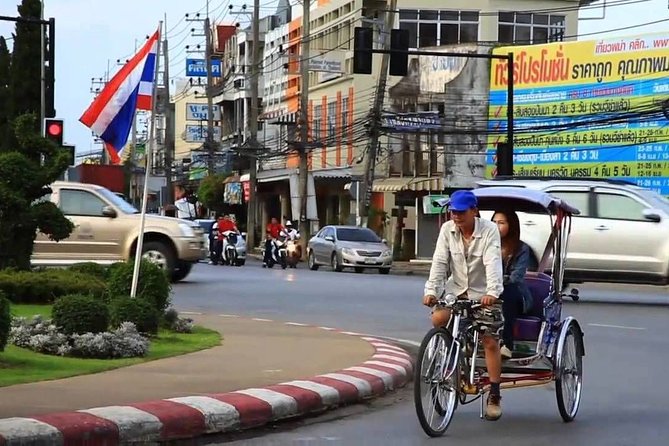 Chiang Rai: Chiang Rai City Tour With Dinner and Show - Tour Highlights