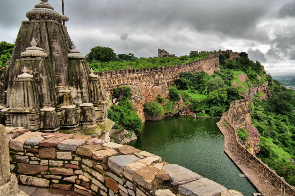 Chittorgarh: Private Day Trip From Udaipur - Key Points