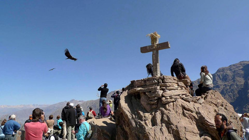 Chivay the Viewpoint of the Colca Canyon Condors - Key Points