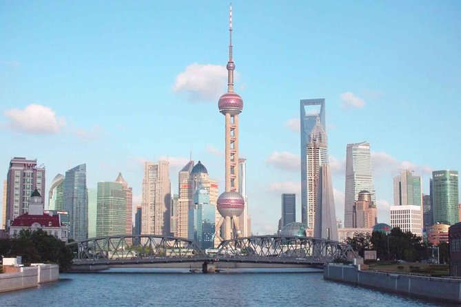 Classic and Modern Shanghai Full-view Sightseeing Group Day Tour