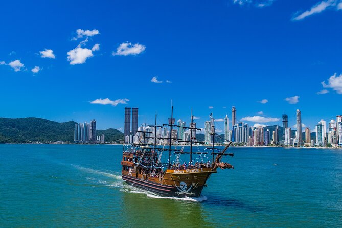 Combo Pirate Boat, Beach and Unipraias Park With Transfers - Tour Overview and Pricing